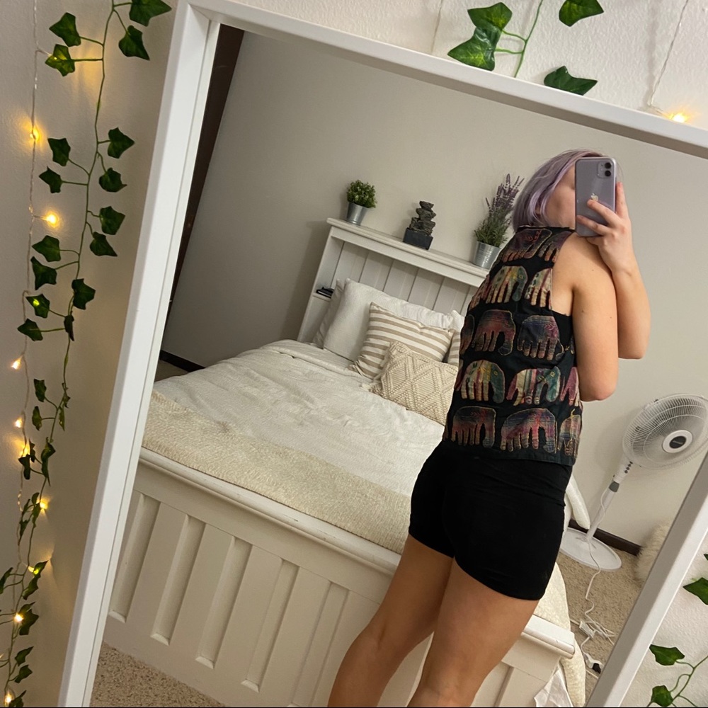 VINTAGE Elephant Patterned Vest - Picture 6 of 6